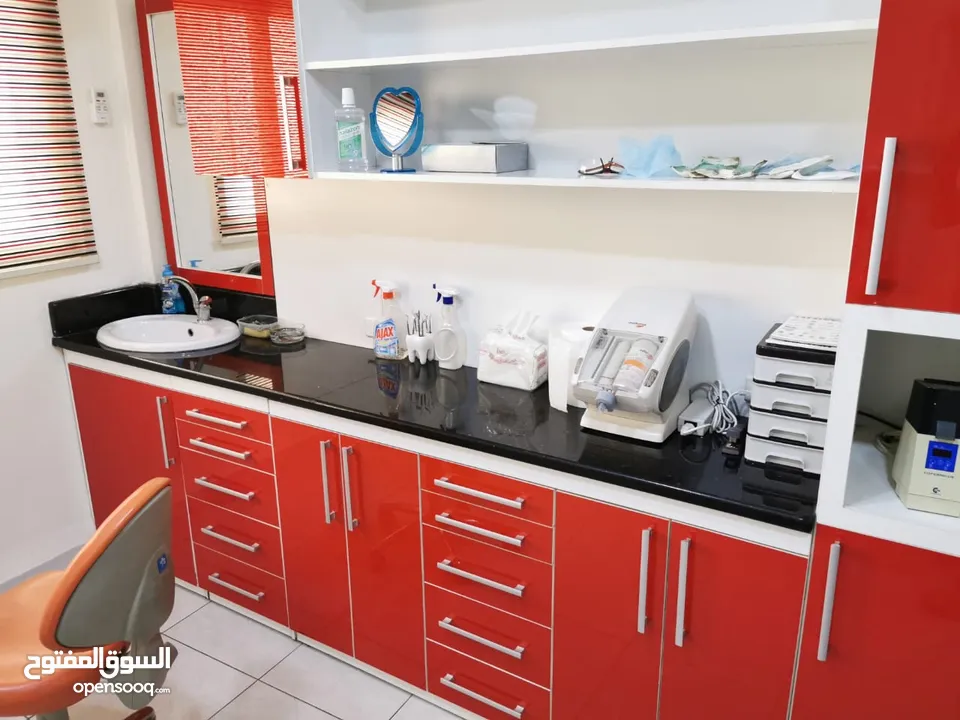 صيانه وفك و نقل وتركيب كراسي الاسنان   تصميم و تخطيط و تاسيس عيادات الاسنان