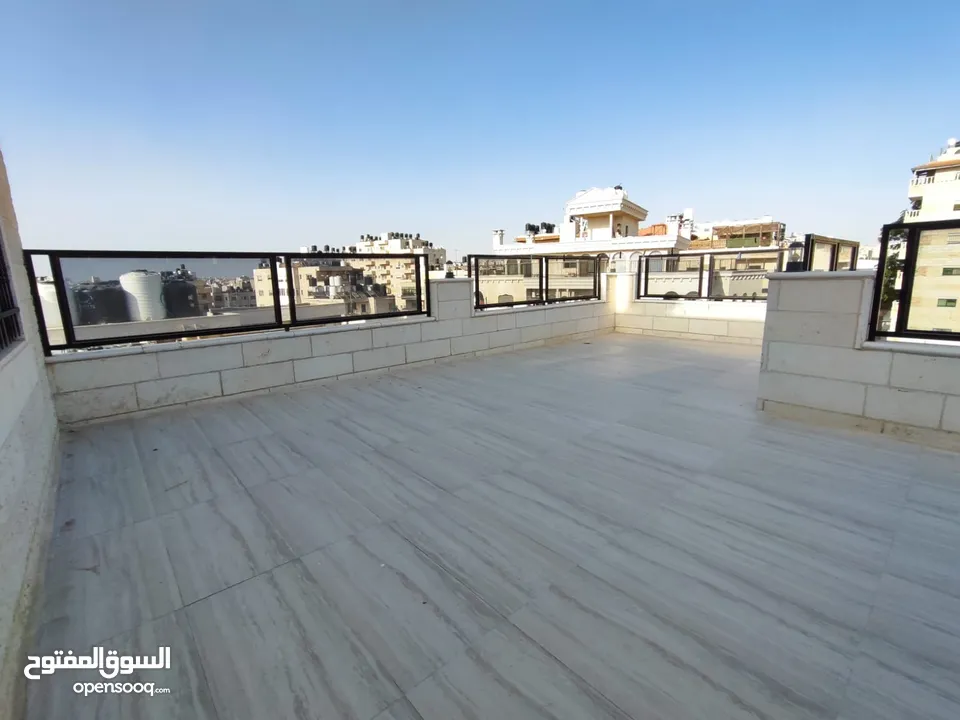 فرصة للبيع  روف فاخر في بيتونيا – جاهز للسكن