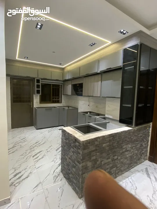 مطابخ بأفضل الاسعار والإكسسوارات الايطاليه والتقسيم الهندسي بأفضل التصاميم والديكورات الحديثة