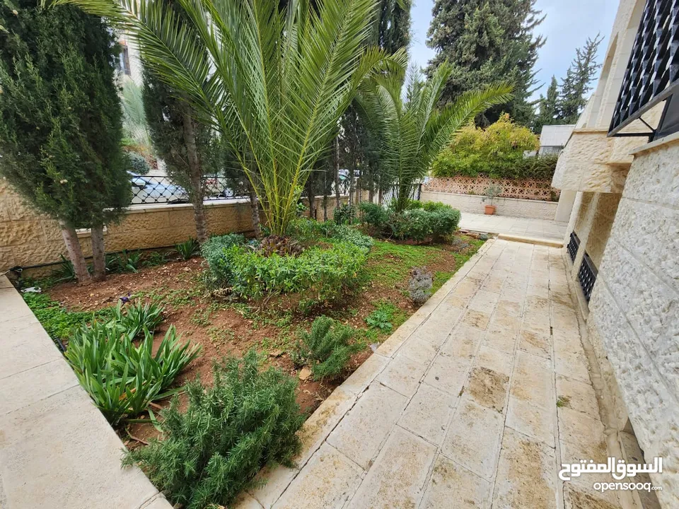 شقة أرضية طابقية للإيجار في عبدون الشمالي - ref : 14474