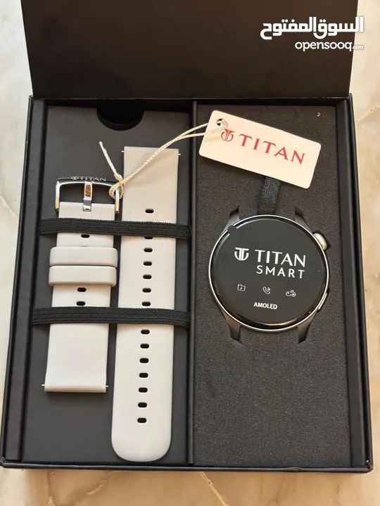 Titan smart watch Unisex ساعة ذكية قابل للتفاوض