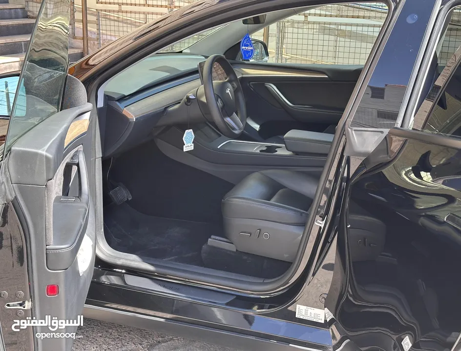 ‎تيسلا Y موديل 2023  - Full Black Edition     Dual Motor - Long Range فحص 4 جيد بدون ملاحظات
