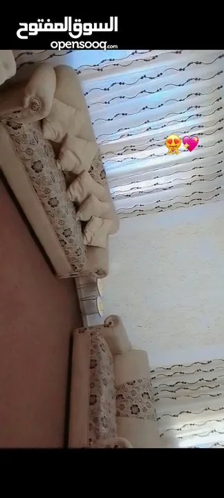 كنب للبيع بسعر مغري
