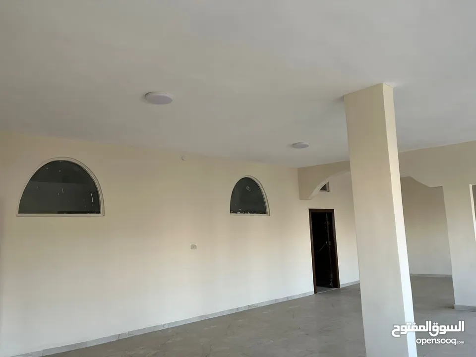 شقة للبيع طابق اول