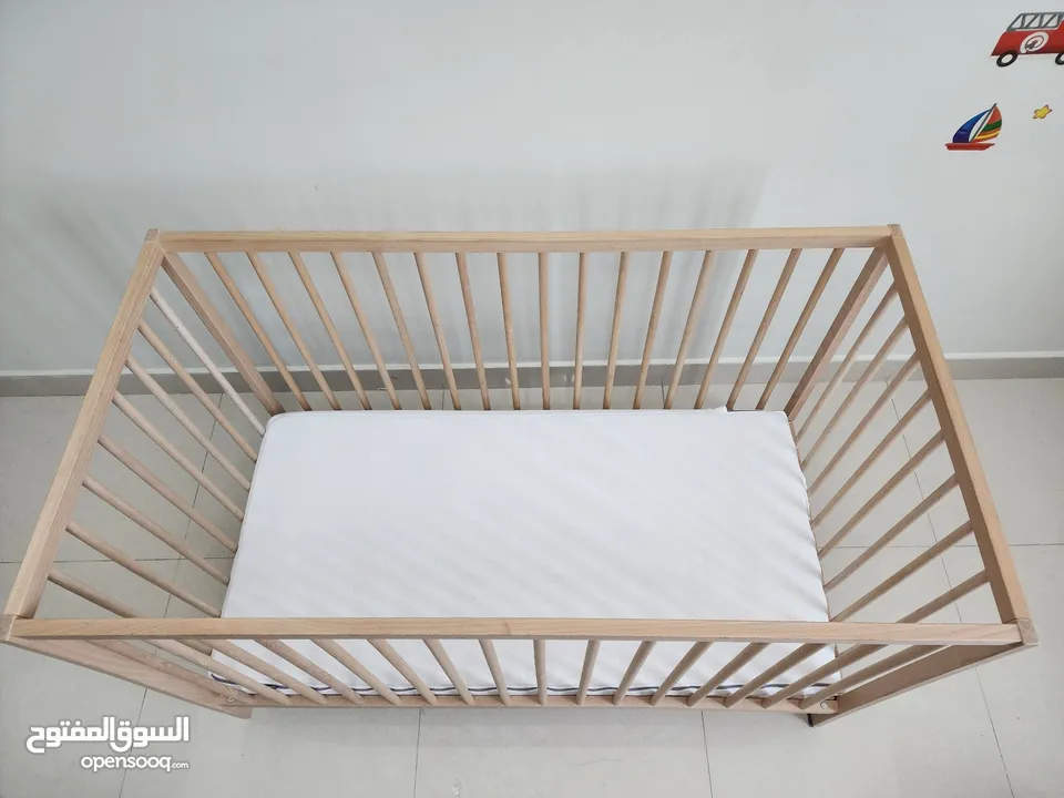 BABY CRIB wooden