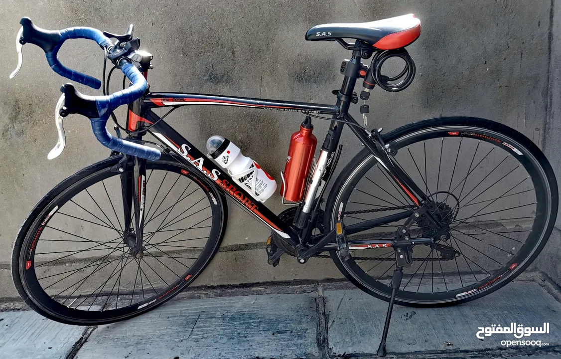 دراجة هوائية للبيع ماركة ساس نضيف (S.A.S) فريم المنيوم حجم 28 سريع وسلس بالسياقة بايدر جبلي