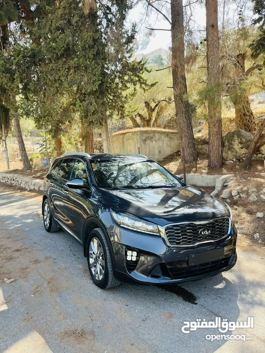 كيا سورنتو4X4 فل فل فل ما عدا الفتحة فقط  امكانية البيع دفعة وشيكات