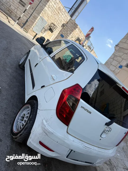 هونداي i10