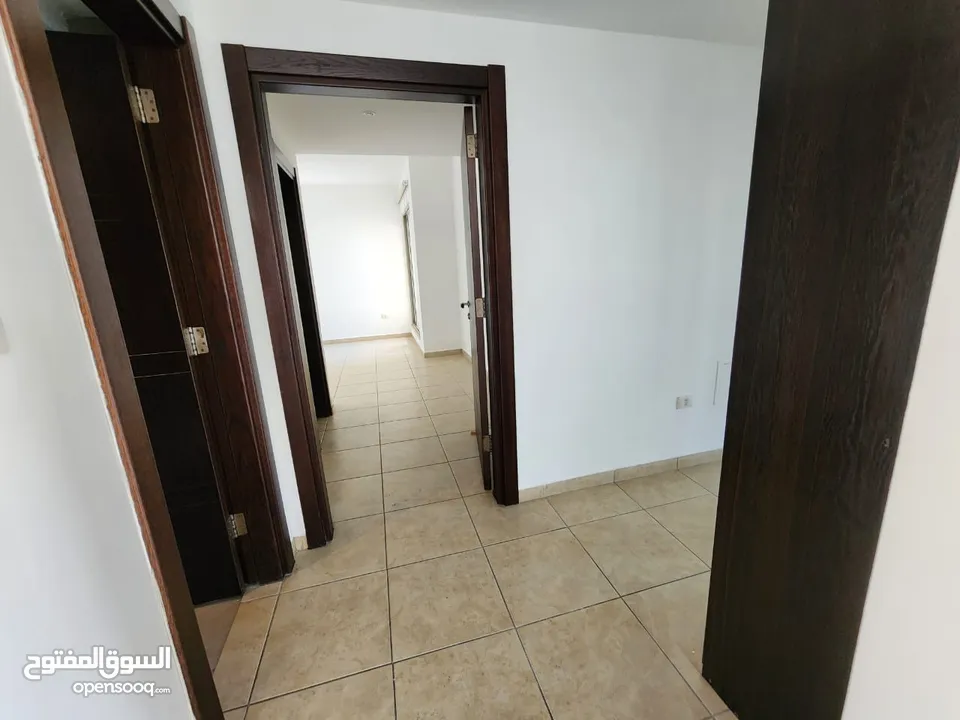 شقة غير مفروشة للإيجار ( Property 39118 ) سنوي فقط