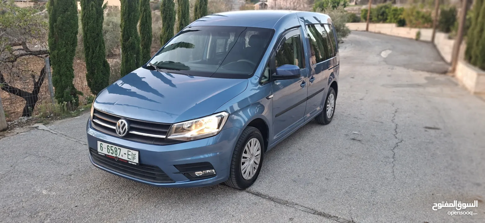 كادي موديل 2018 ماتور 2000ديزل -ركاب 6+1-ماشي 115الف كليو -غيارعادي فحص نظيف صلاة النبي