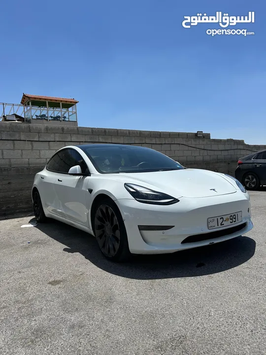 Tesla Model 3 Long Range DualMotor performance 2022 ....