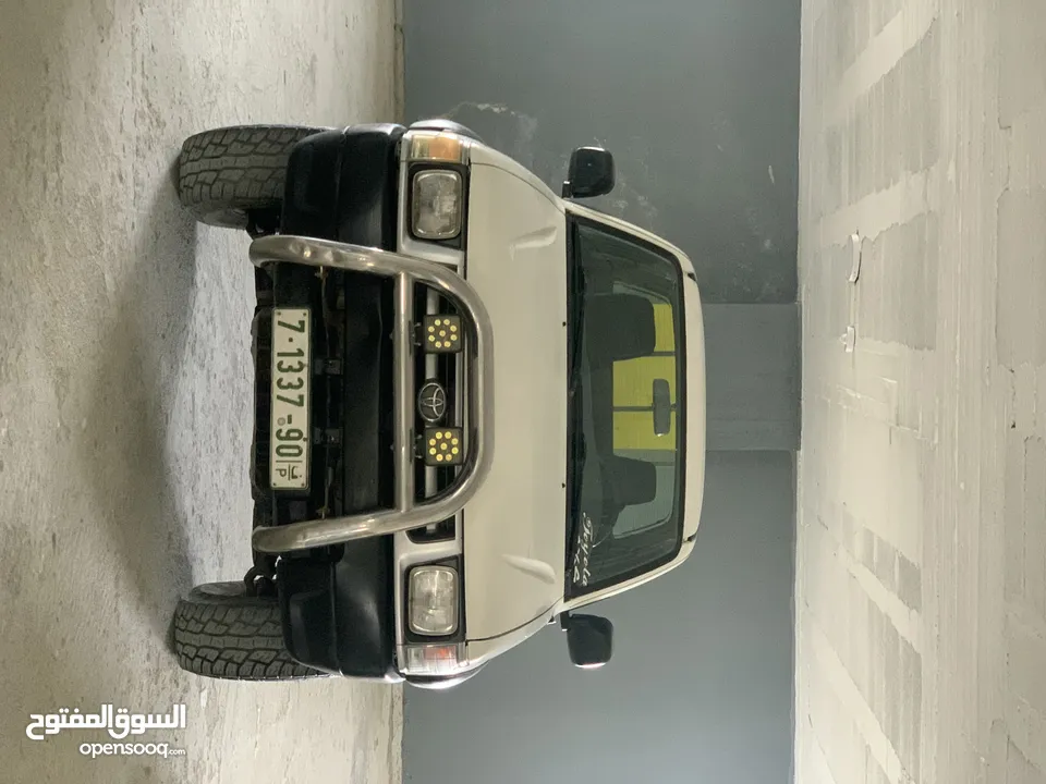 تويوتا هايلوكس 2001