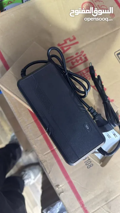 متوفر بطاريات شحن سيارات اطفال 12v6v
