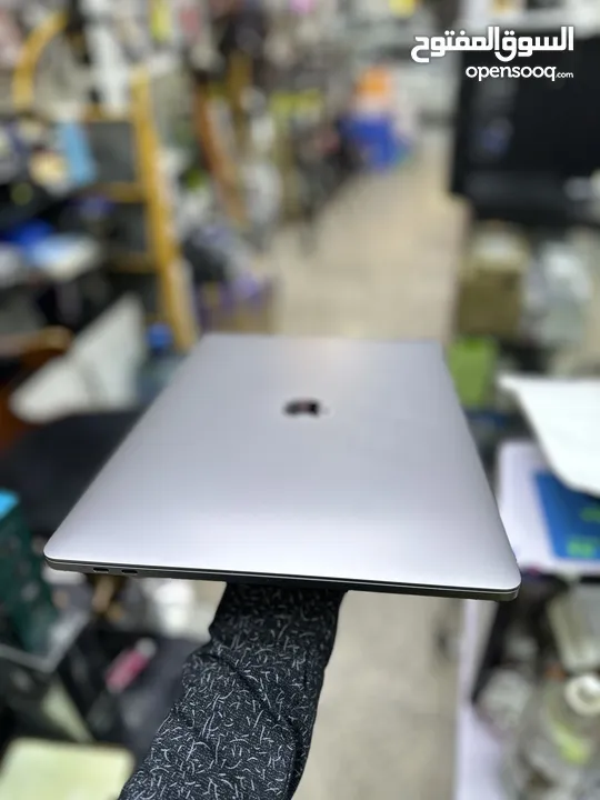 ماك بوك برو 2017 MacBook Pro اقره الوصف