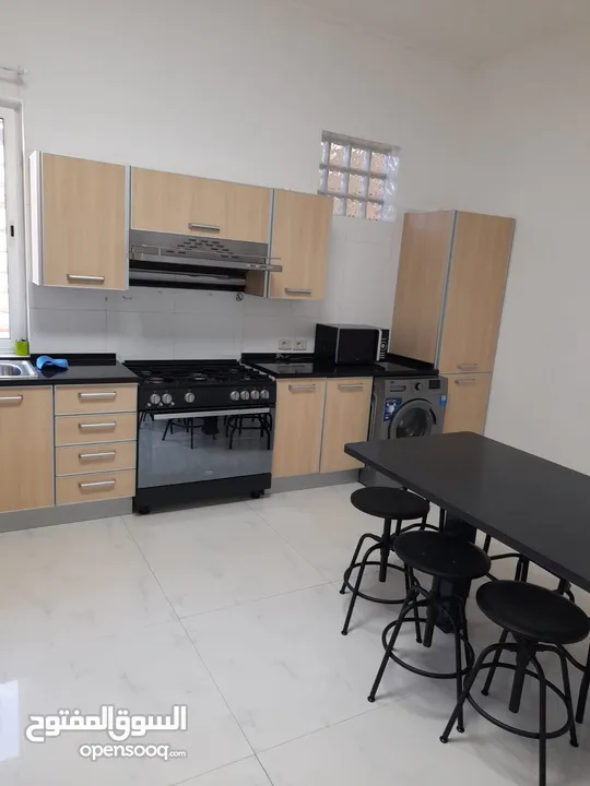 Semi-furnished Apartment near 4th Circle for Rent