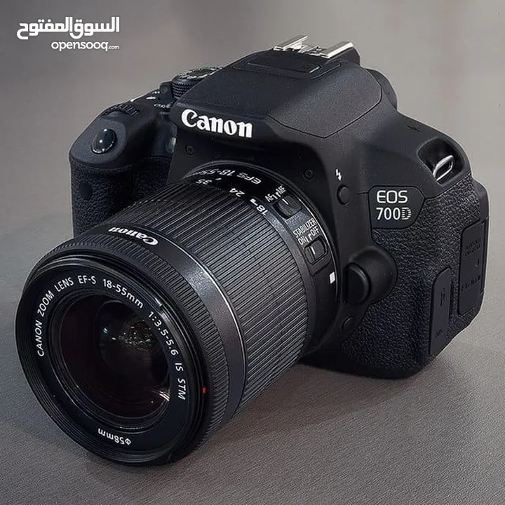 CANON 700D