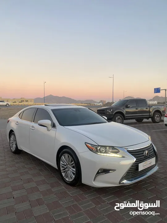 لكزس ES350 2017  نظيف جدا البيع او التمويل 7 سنوات