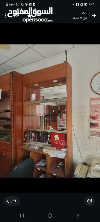 ديكور محل خشب بلوط يصلح للصيدلية و لمحل بصريات ومحل عطور ومحل خلويات