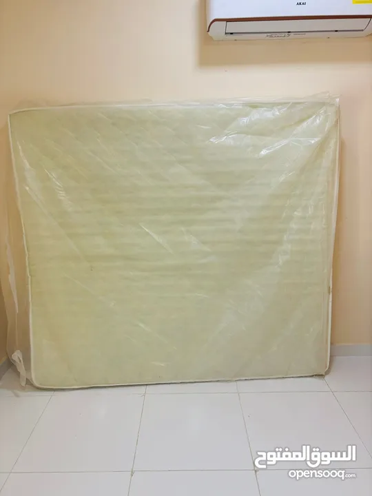 New condition full medicated matress 200*180*15 cm