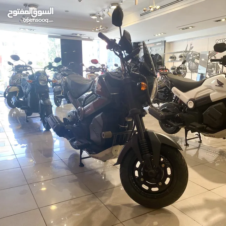 سكوتر نافي موديل 2022 زيرووو عليه حرق سعر البيع بداعي السفر لسا ما شغلته جديد
