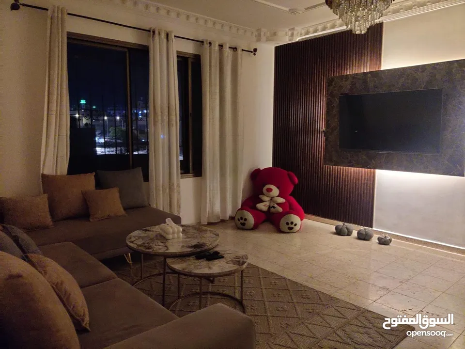 شقة للبيع بطولكرم البلد بسعر مغري ومساحة كبيرة