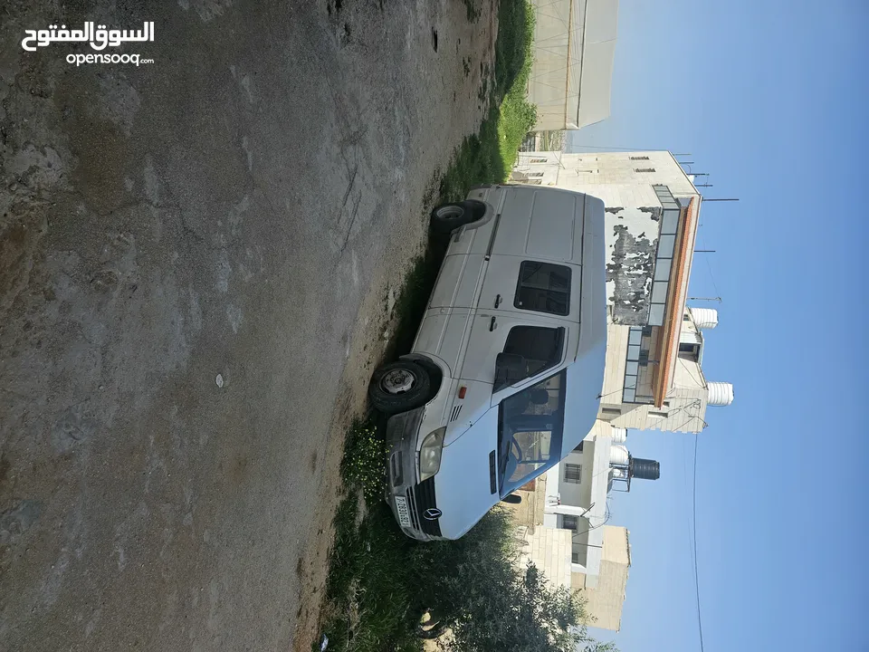 مرسيدس سبرينتر اوتوماتيك بحالة جيدة للبيع