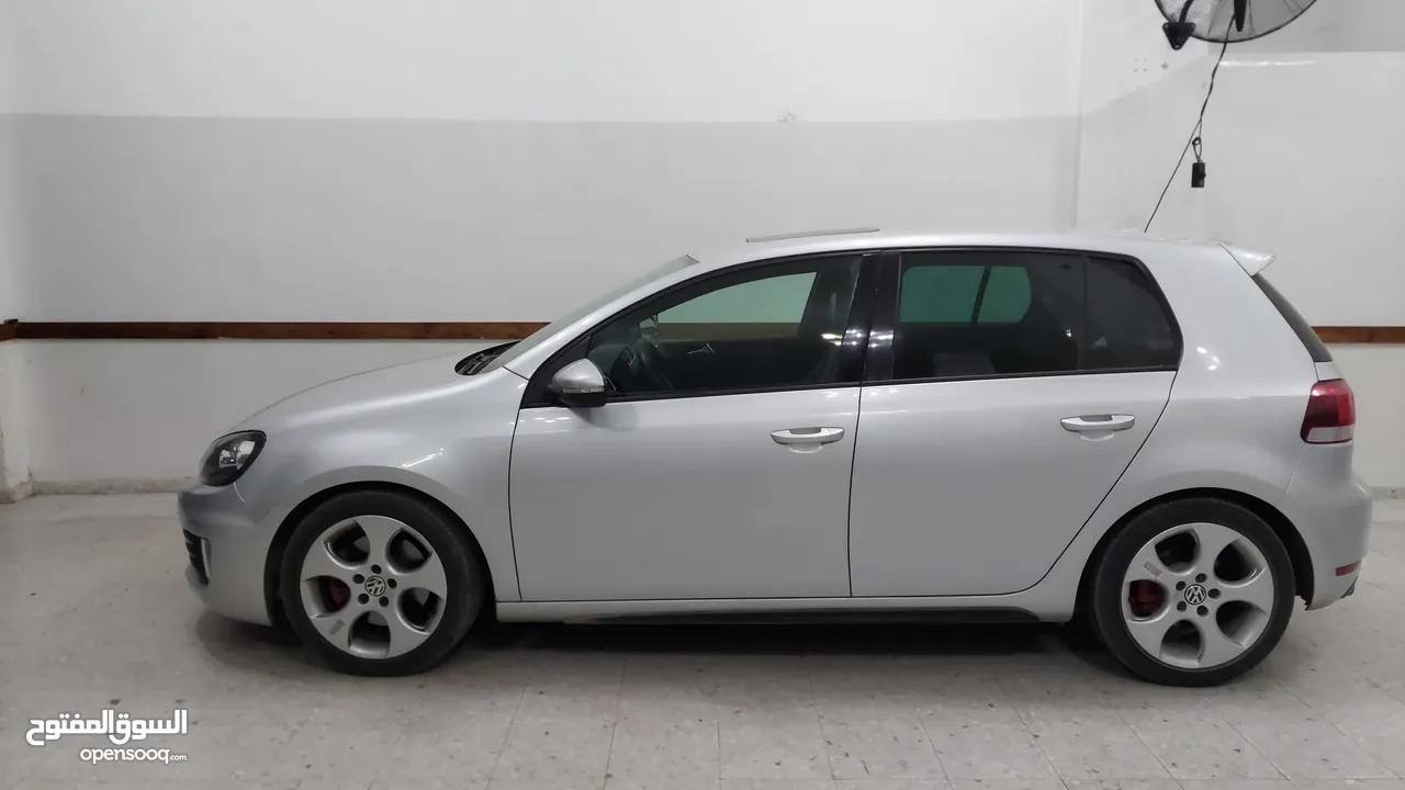 Golf GTI 2012 للبيع ماشية 20 ألف كيلو 2000 cc بوية شركة بحالة الوكالة ايد 0