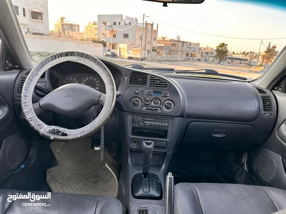 ميتسوبيشي لانسر 99 وميتيوبيشي جالانت 2000 اتوماتيك