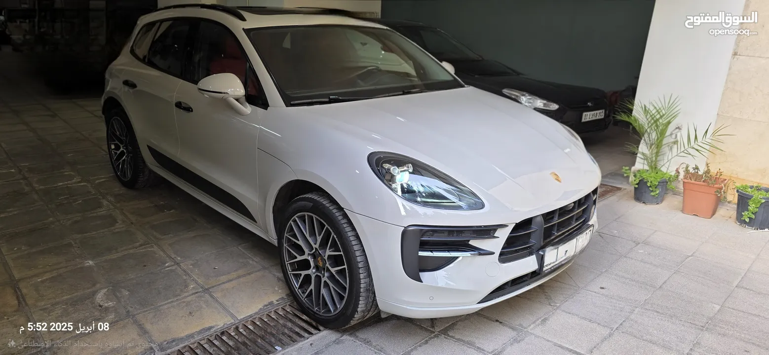 Porsche macan 2019  رمادي فاتح  وارد الوكاله مالك واحد   مواصفات خاصه ...مالك واحد  بسعر مميز