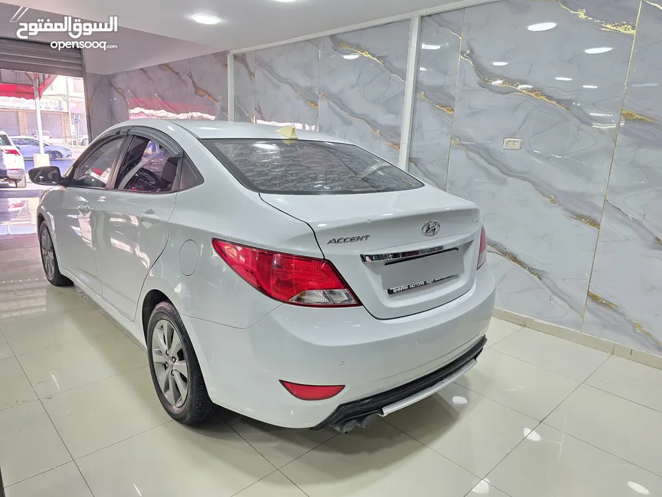 Hyundai accent 2018  موديل وترخيص 2018