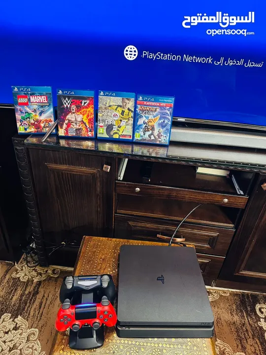 Playstation 4 Slim  بلاستينش 4 سلم