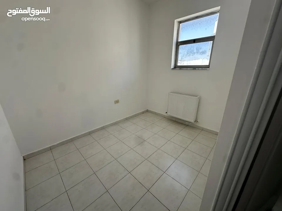 فيلا غير مفروشة للايجار في دير غبار ( Property 38288 ) سنوي فقط