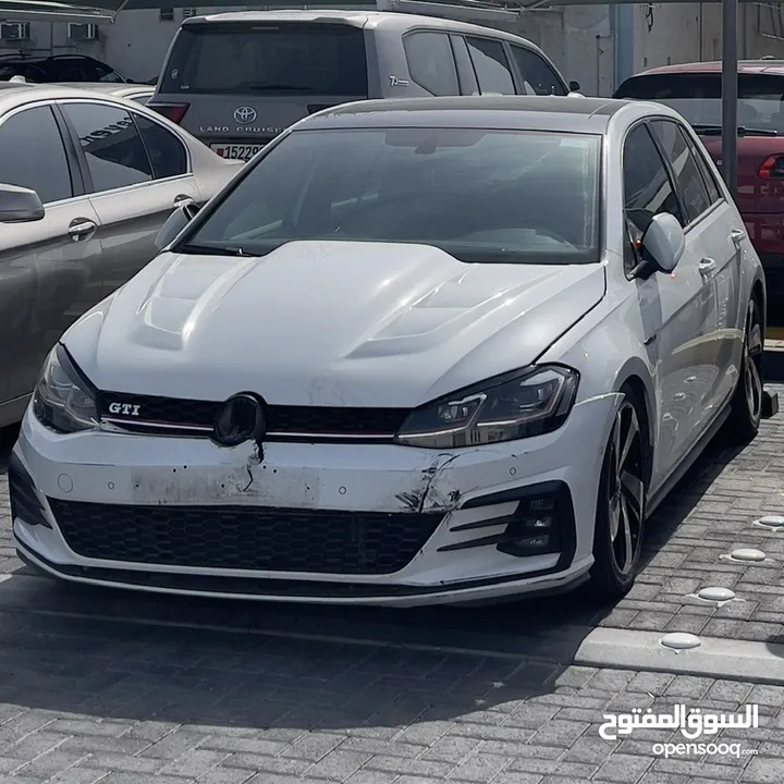 carbon fiber hood for golf MK 7/7.5   بونيت فيبر حق القولف