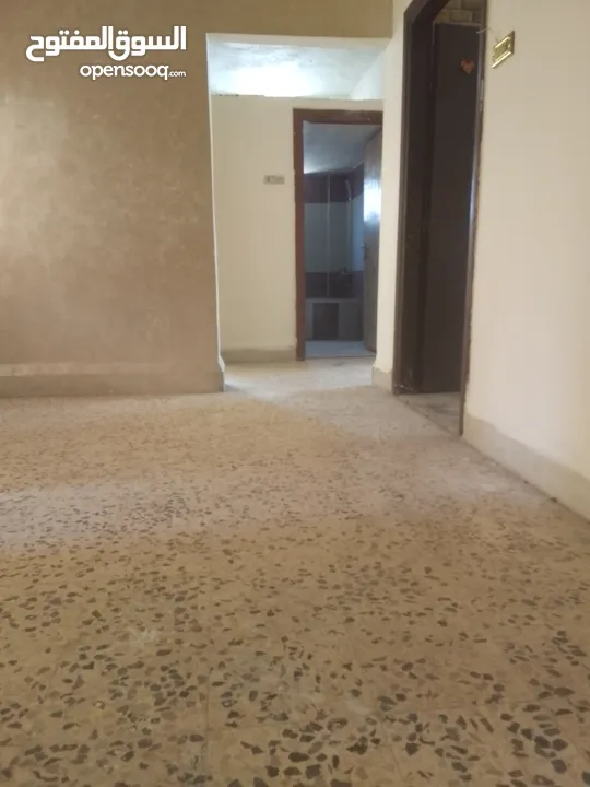 شقة طابق اول