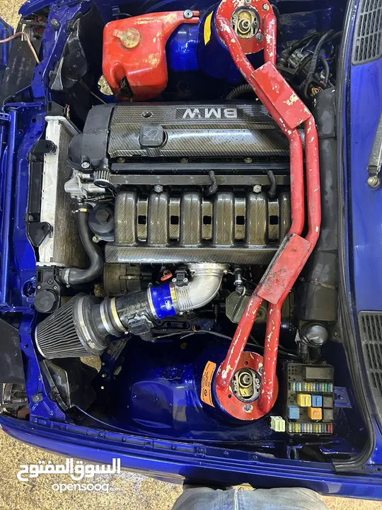 bmw e30.318 للبيع او البدل