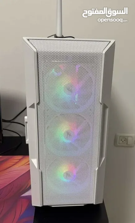 جهاز كمبيوتر شغل تصاميم و مونتاج و جيمنج