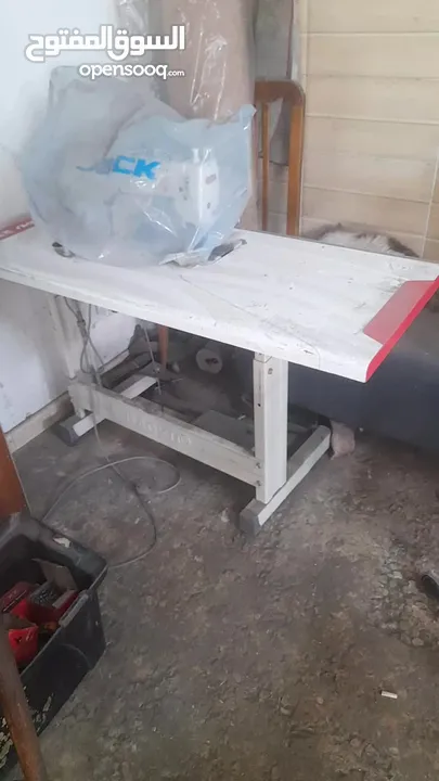 ماكينة ماكنة خياطة بحالة ممتازه درزه BAOYU
