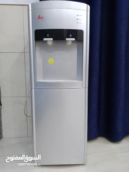 كولر ماء بحالة الوكاله بسعر 30 دينار