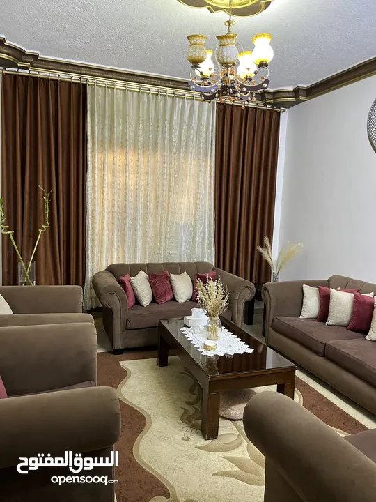 اثاث غرفة ضيوف كامل بسعر حرق للبيع