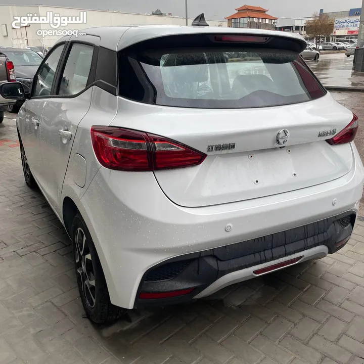JMEV3 HATCHBACK 2022