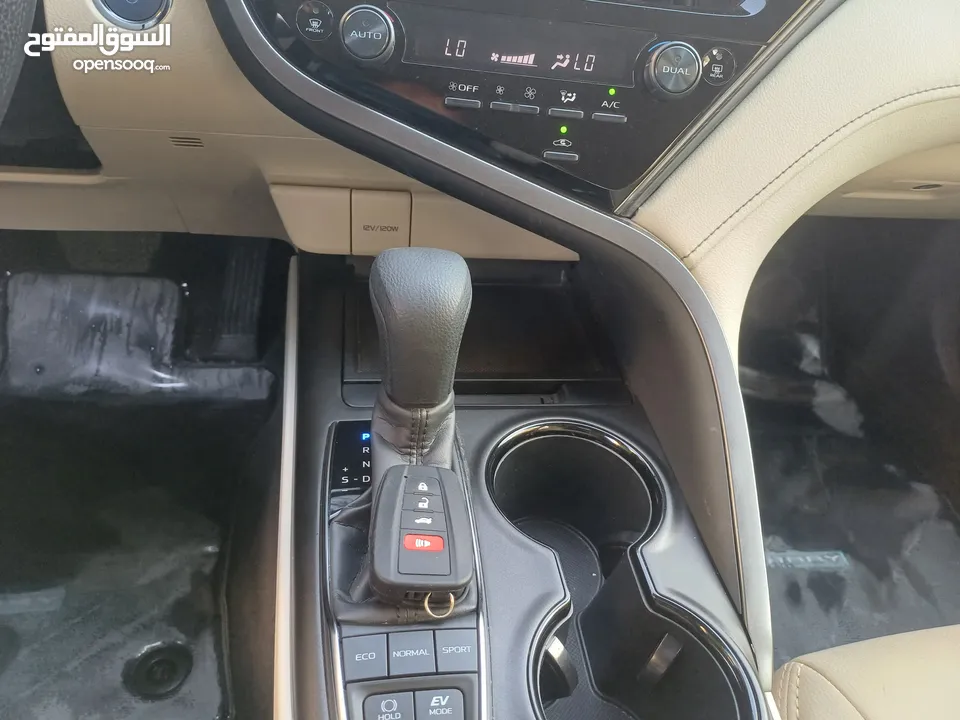 Toyota Camry LE 2024 مالك اول من الزيرو بحالة الشركة
