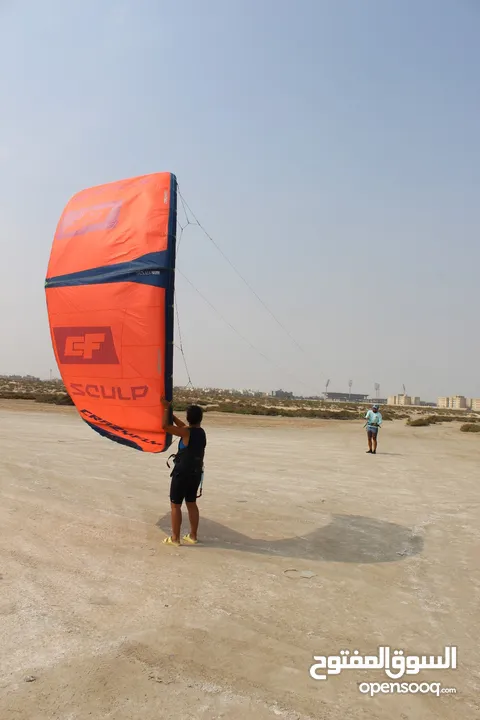 Gulf Kitesurfing Paradise: Kitesurfing from Zero to Hero in Bahrain