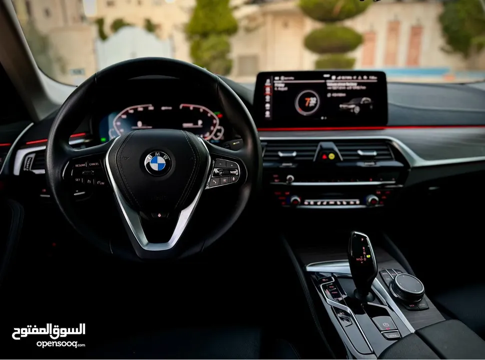 من الوكيل BMW 530e بسعر خيالي