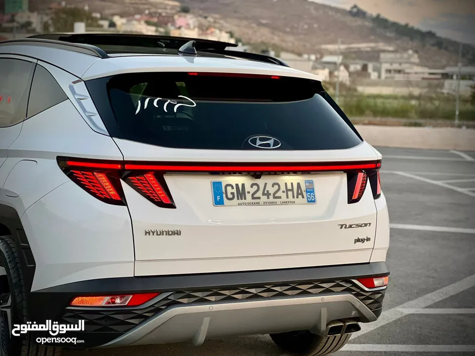 هونداي توسان/2022 Plug In فل الفل فتحة سقف بانوراما  4x4 ///271Hp   ( Haybrid) 1600cc