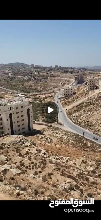 شقه سكنه غير مشطبه في منطقه بير زيت بناء جديد