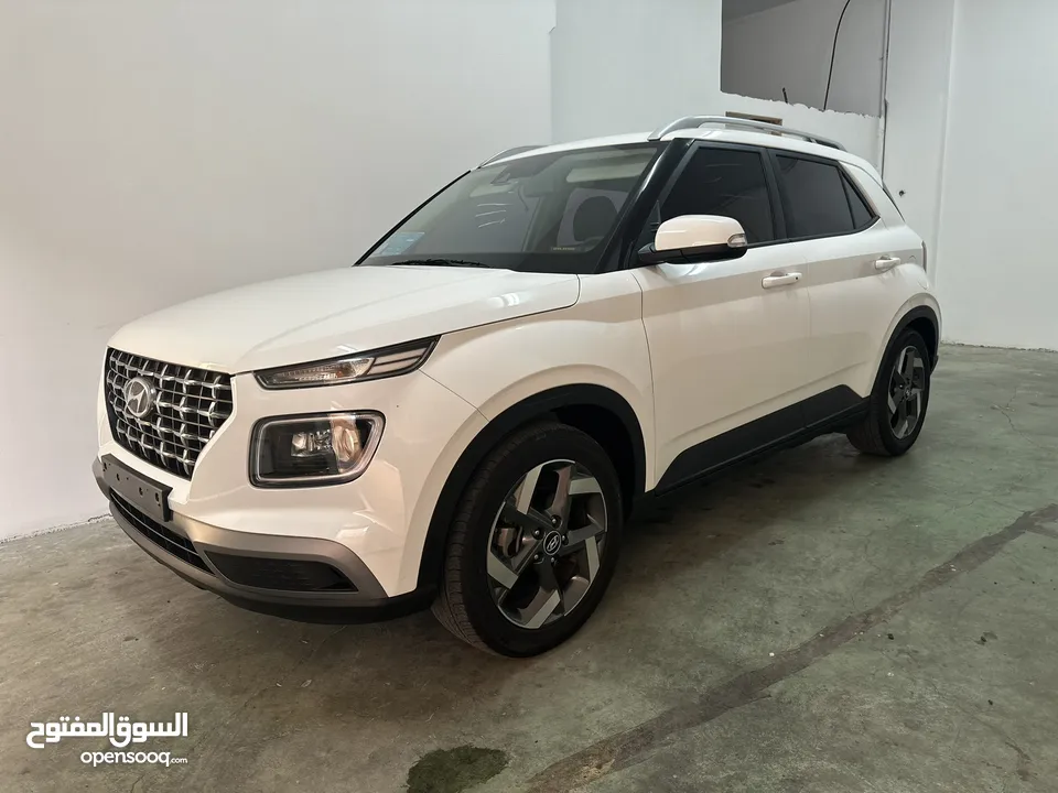 هونداي فينيو لون ابيض 2020 غير منمره للبيع بسعر لقطه