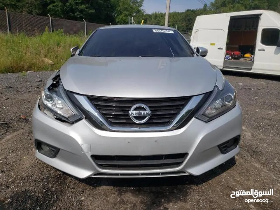 Nissan Altima model 2018 SL full option Color silver interior black YAS used cars