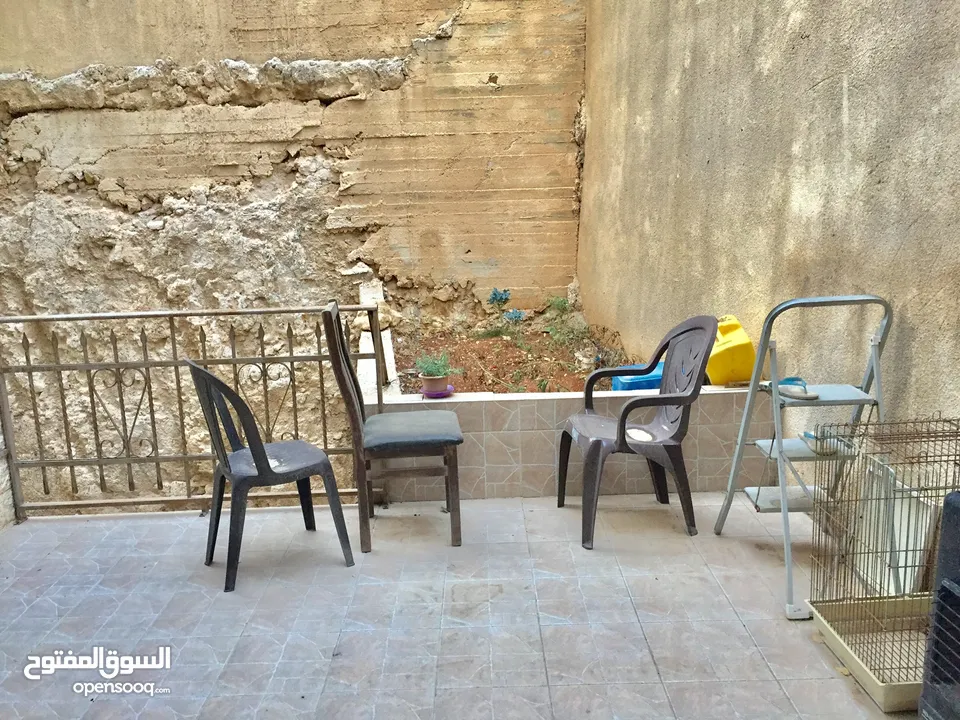شقة مع حديقة قرب جامعة القدس المفتوحة