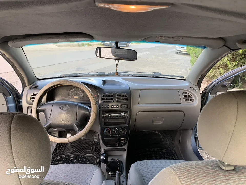 كيا ريو 2001