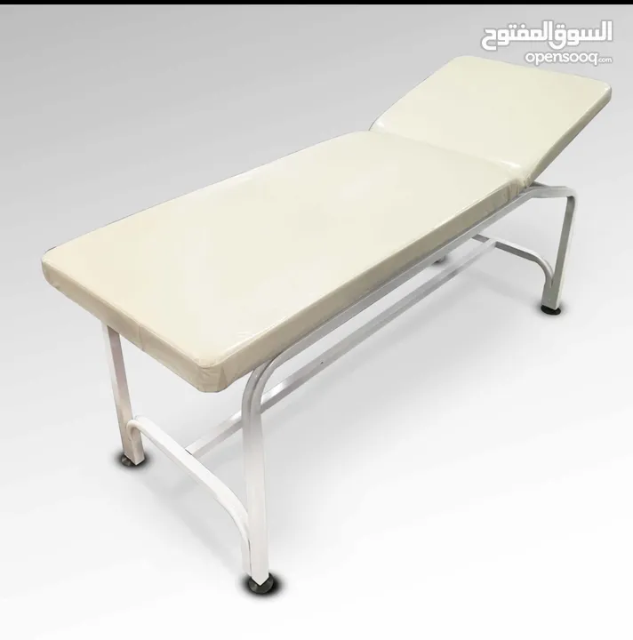 سرير طبي مخصص لعيادة